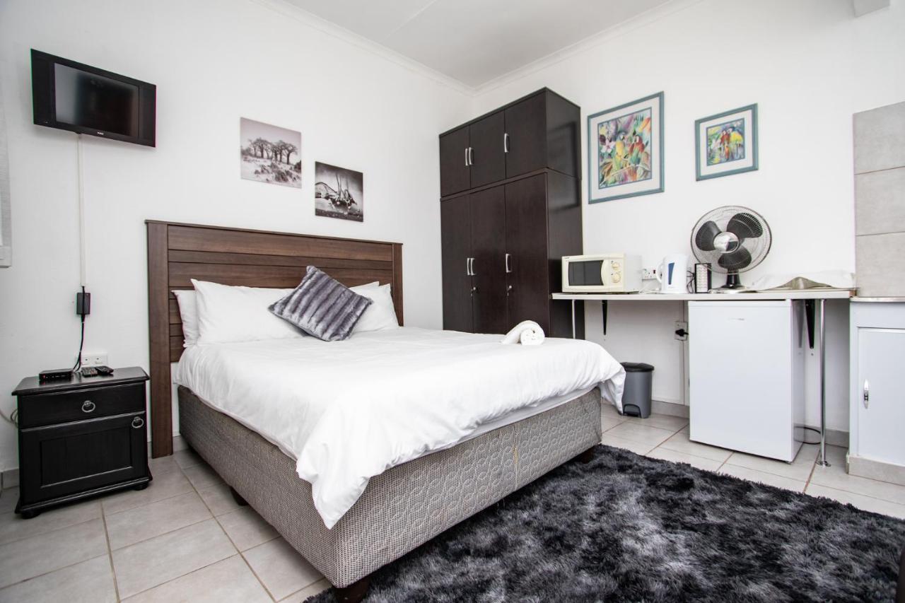 Willow Guest House Boksburg Buitenkant foto