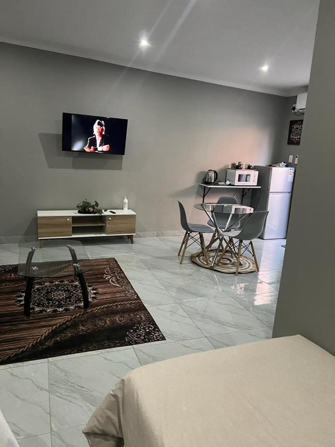 Willow Guest House Boksburg Buitenkant foto