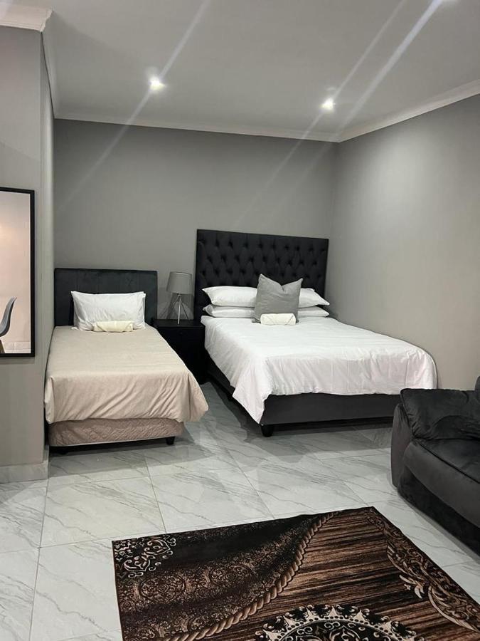 Willow Guest House Boksburg Buitenkant foto