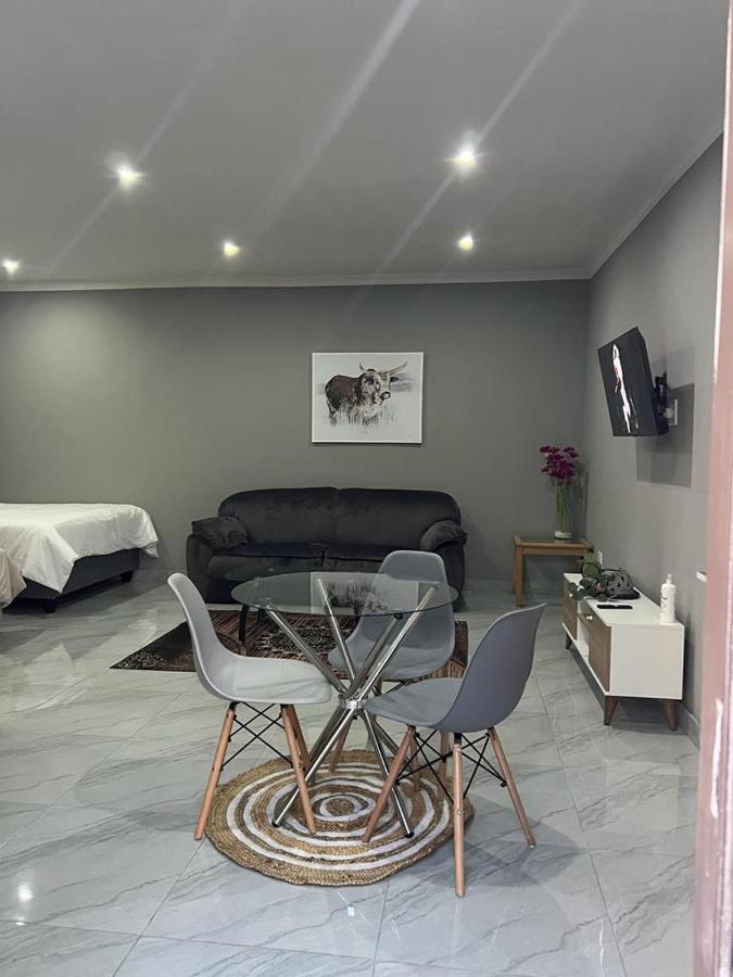 Willow Guest House Boksburg Buitenkant foto