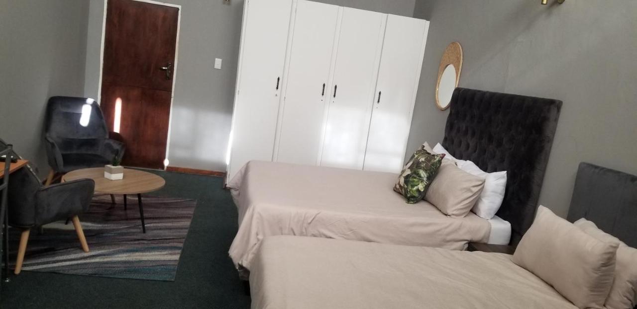 Willow Guest House Boksburg Buitenkant foto